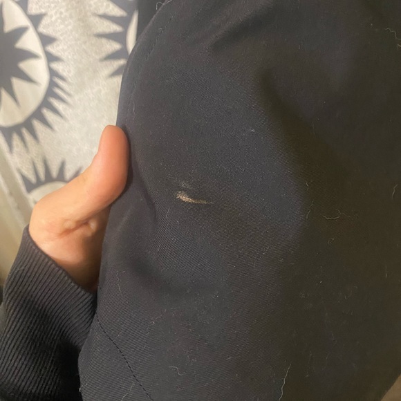 Burton snow pants. - Picture 3 of 5